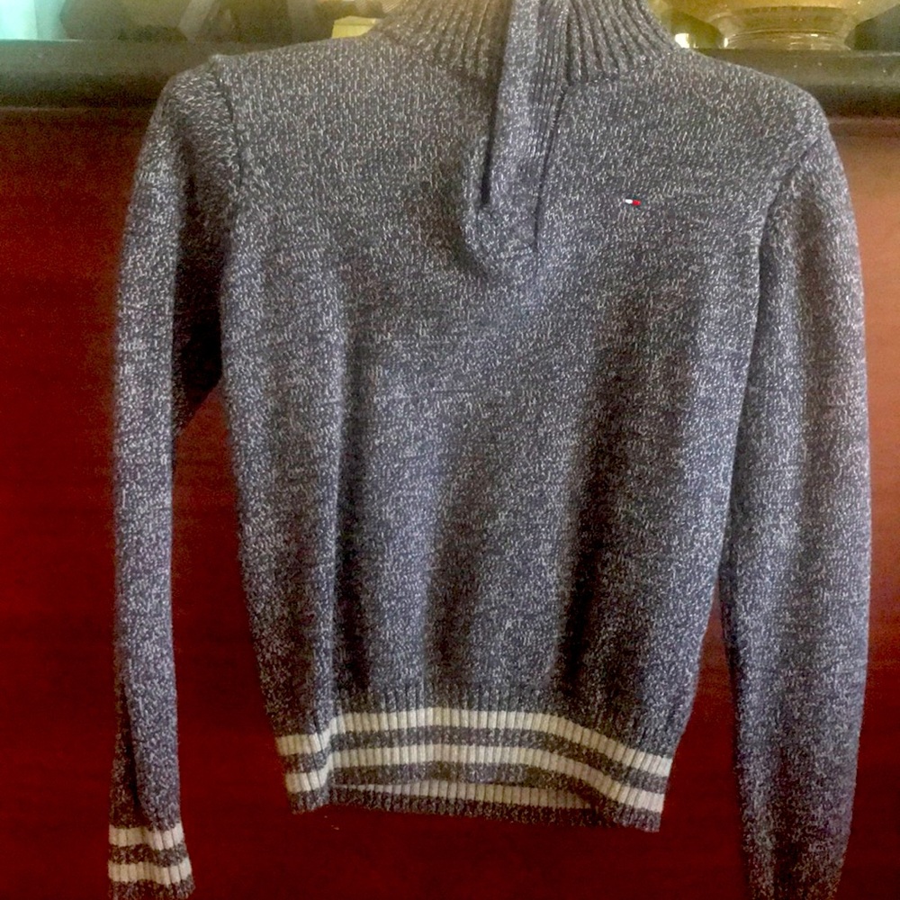 Tommy Hilfiger sweater
